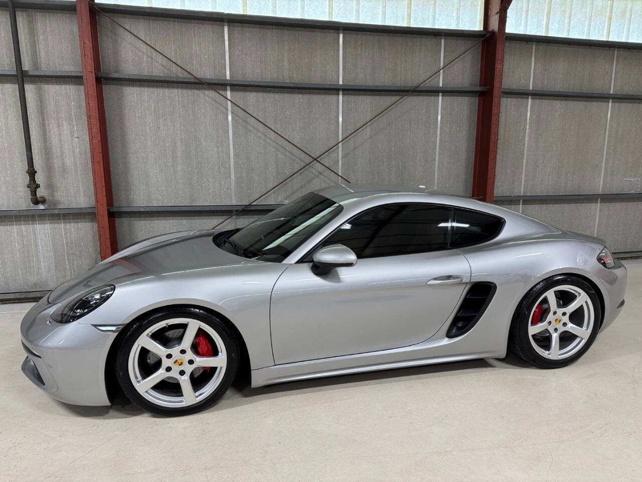 Used 2018 Porsche 718 Cayman w/ Sport Chrono Package image 5