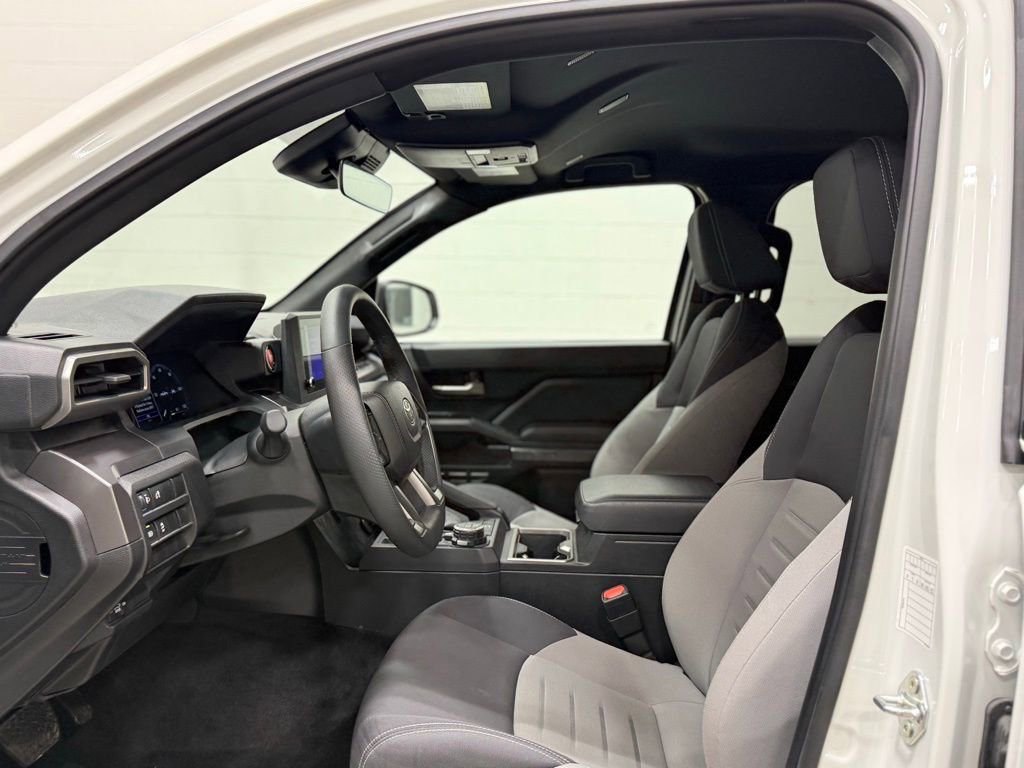 Used 2025 Toyota Tacoma TRD Off-Road image 17
