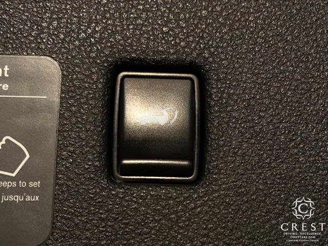 Certified 2022 INFINITI QX50 Essential image 30