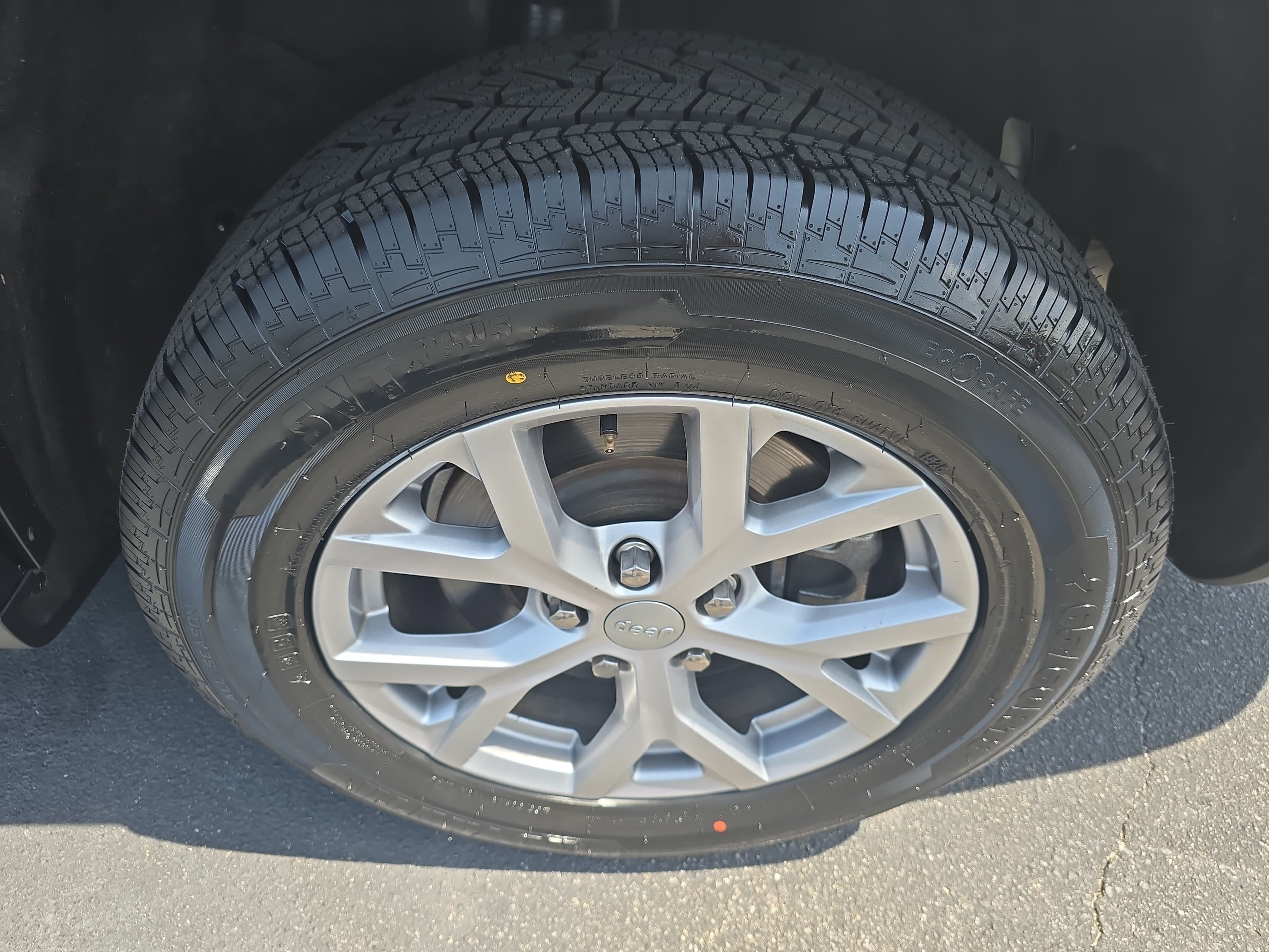 Used 2021 Jeep Grand Cherokee L Limited AWD/4WD image 34