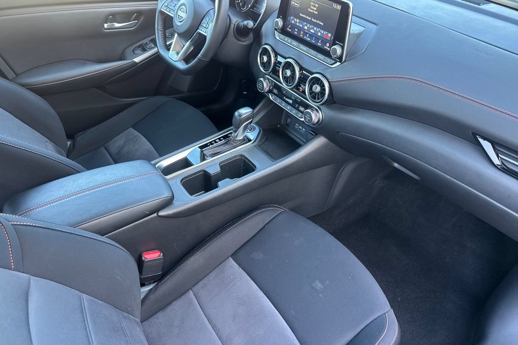 Certified 2024 Nissan Sentra SR FWD image 15