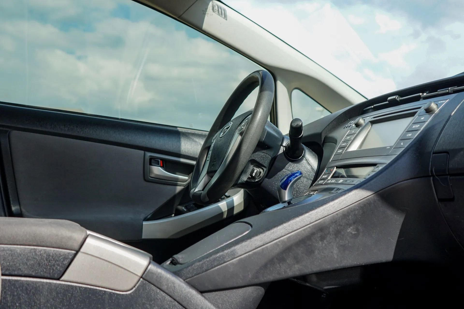 Used 2015 Toyota Prius Two image 31