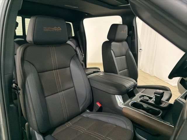 New 2026 Chevrolet Silverado 1500 High Country w/ High Country Premium Package AWD/4WD image 25