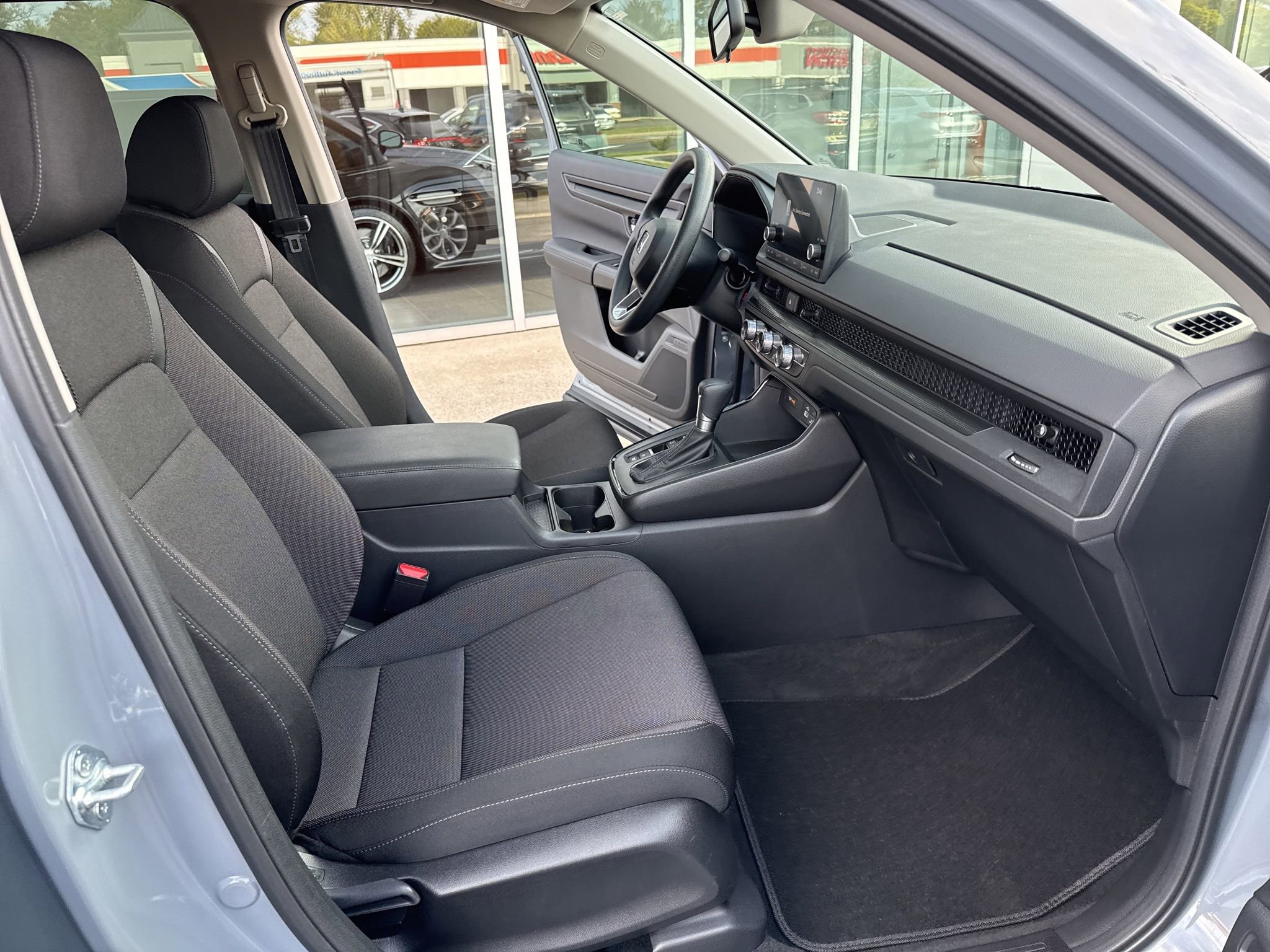 Used 2025 Honda CR-V LX image 15