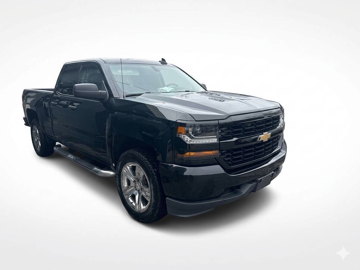 Used 2016 Chevrolet Silverado 1500 Custom w/ Custom Convenience Package image 3