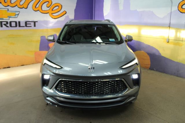 Used 2024 Buick Encore GX Avenir w/ Avenir Technology Package AWD/4WD image 3