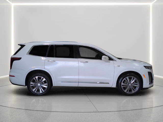 Used 2021 Cadillac XT6 Premium Luxury w/ LPO, Floor Liner Package AWD/4WD image 6