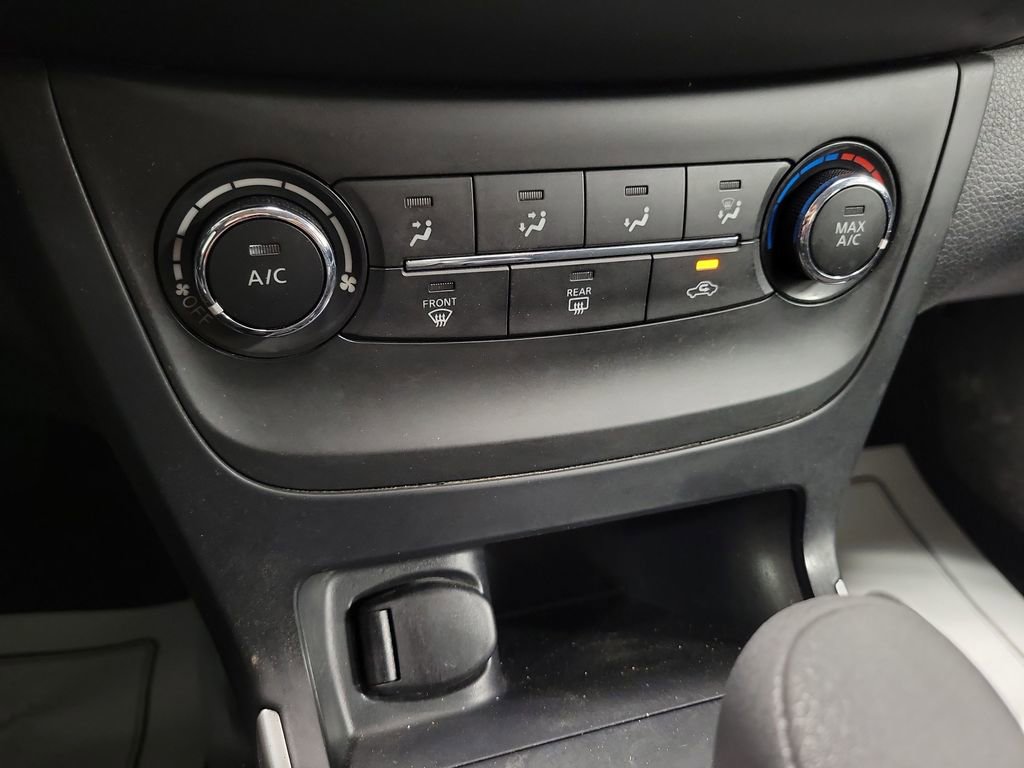 Used 2017 Nissan Sentra S image 17