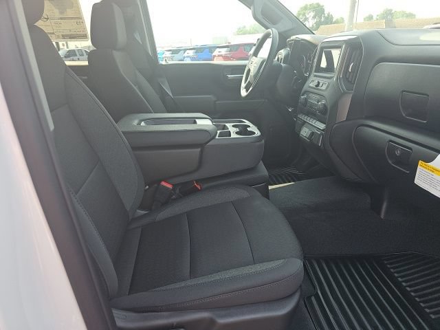 New 2026 Chevrolet Silverado 1500 Custom w/ Turbomax Blackout Package AWD/4WD image 17