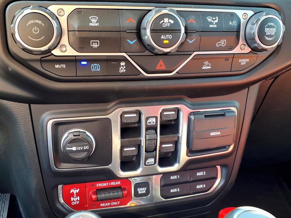 Used 2023 Jeep Wrangler Unlimited Rubicon 4xe image 20