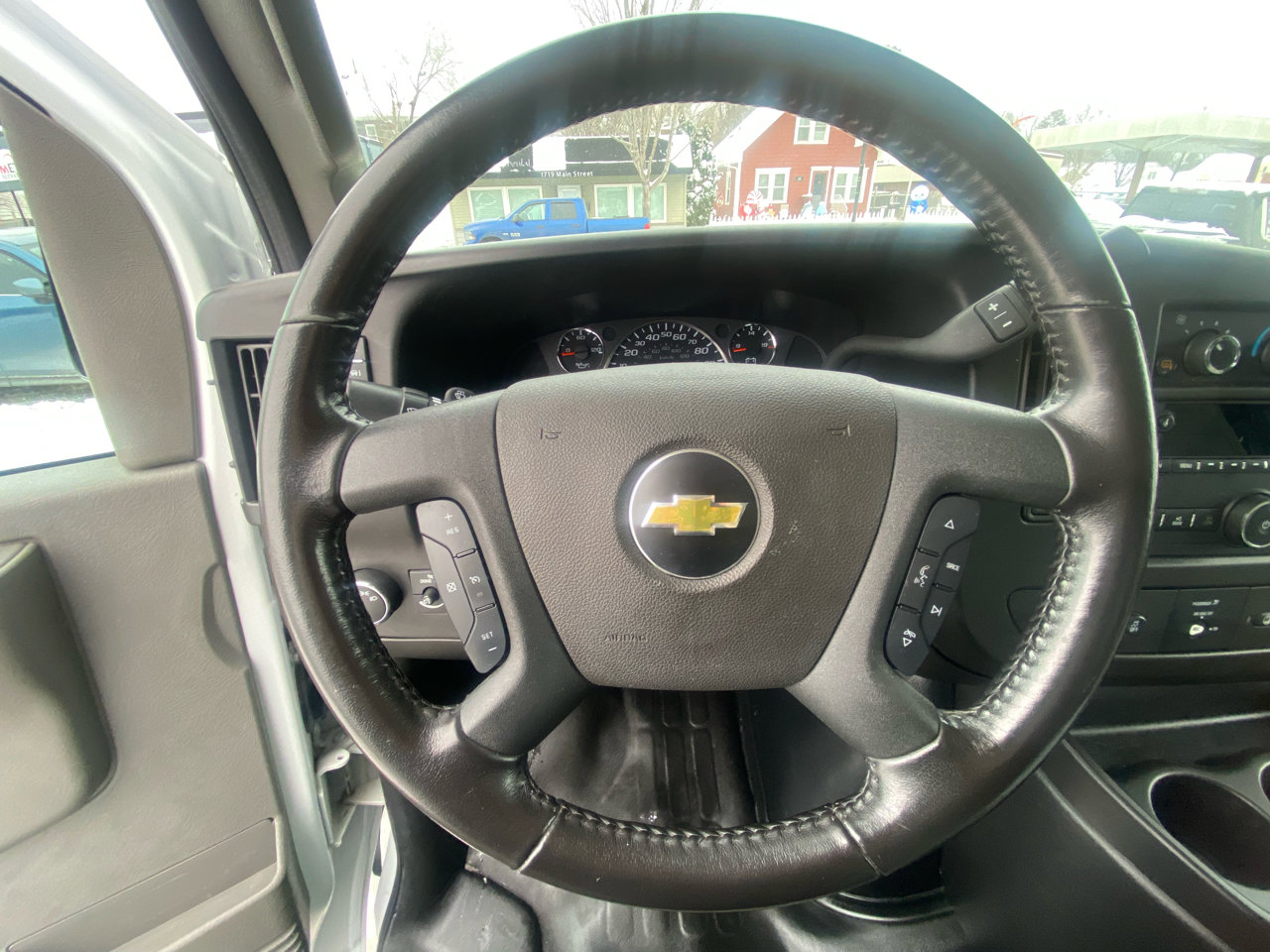Used 2021 Chevrolet Express 3500 w/ Power Convenience Package image 21