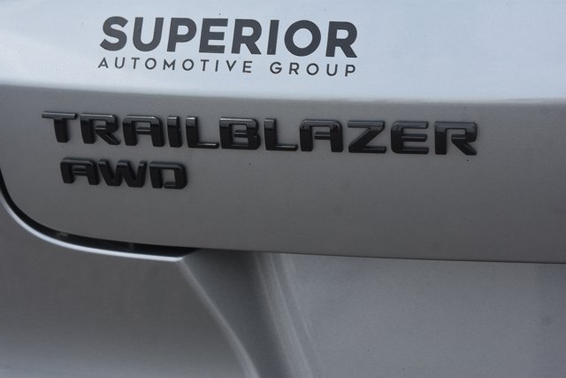 Used 2023 Chevrolet TrailBlazer RS w/ Convenience Package AWD/4WD image 7