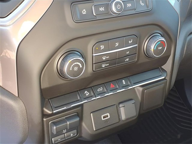 Used 2020 Chevrolet Silverado 1500 Custom Trail Boss w/ Custom Convenience Package image 12