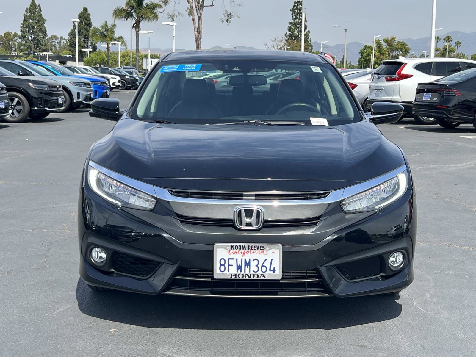 Used 2018 Honda Civic Touring image 4
