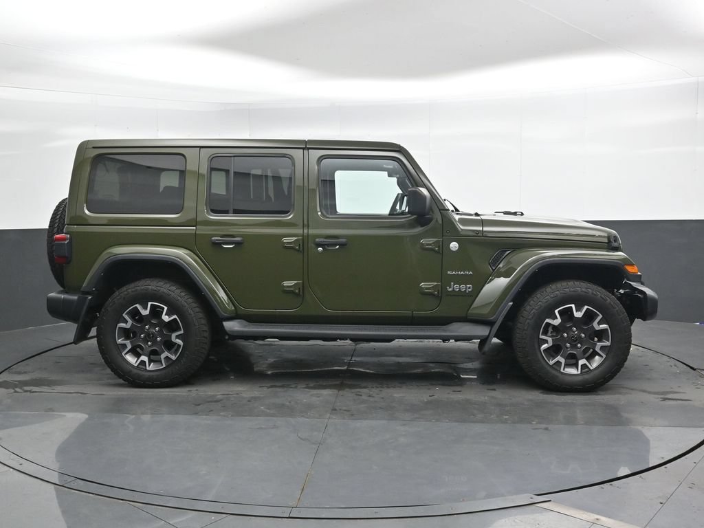 Used 2024 Jeep Wrangler Unlimited Sahara w/ Dual Top Group AWD/4WD image 8