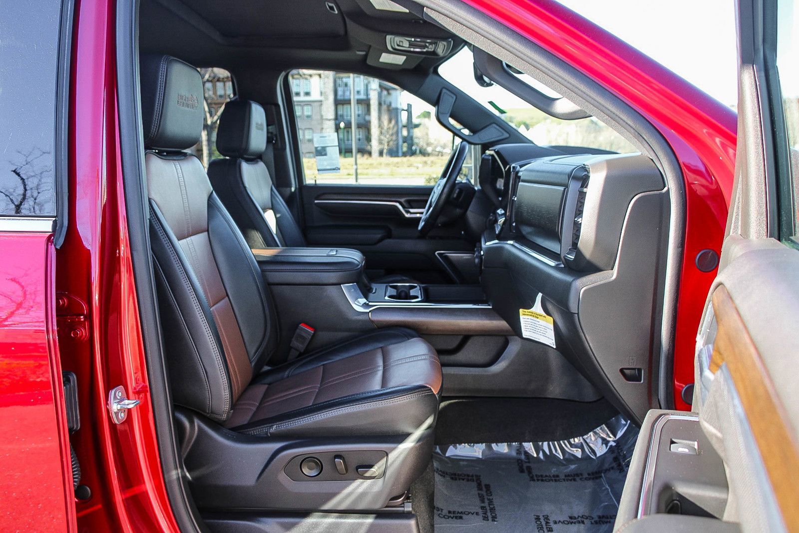 Used 2025 Chevrolet Silverado 3500 High Country w/ Technology Package image 15