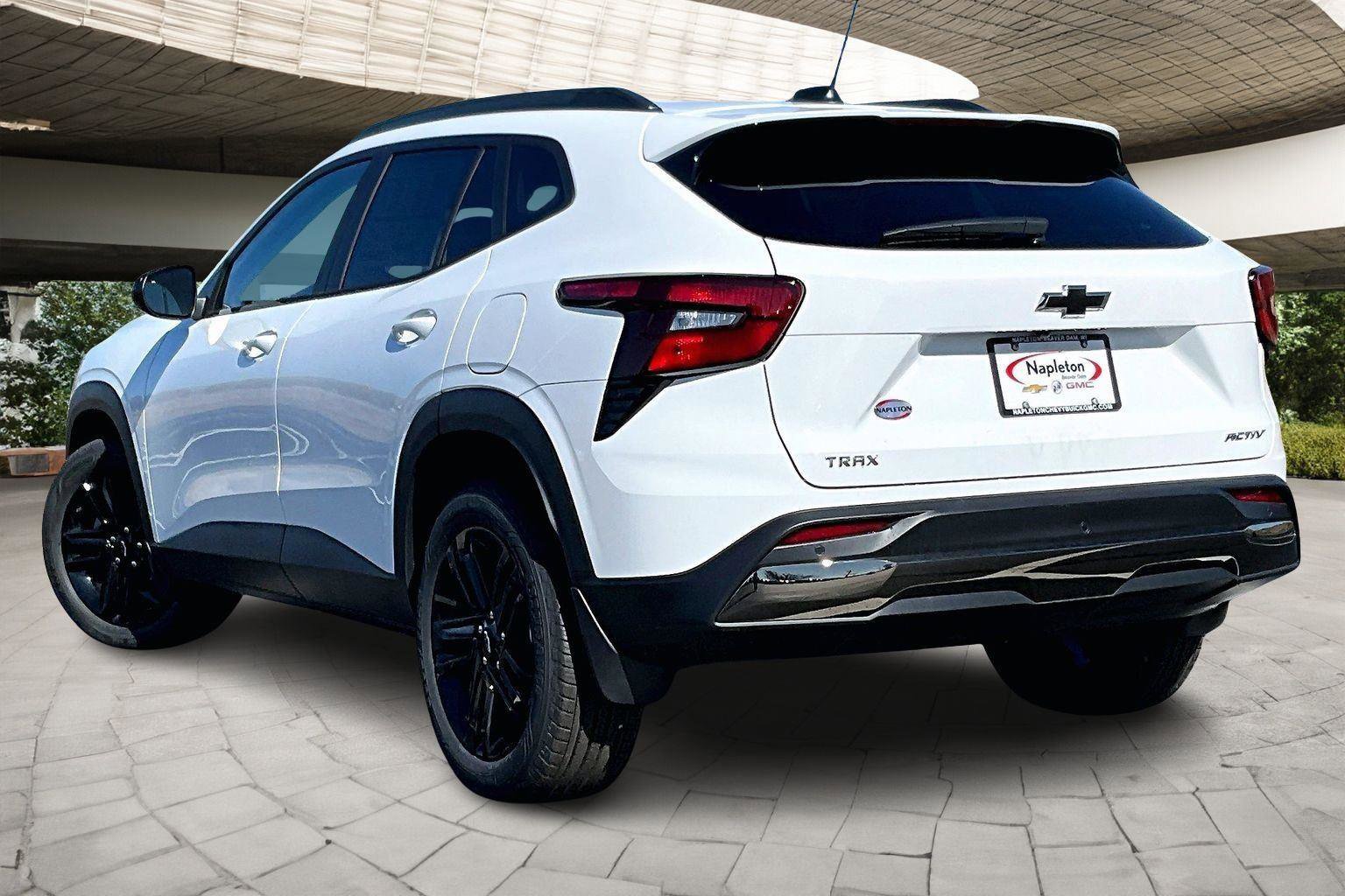 New 2026 Chevrolet Trax ACTIV w/ Sunroof Package image 3