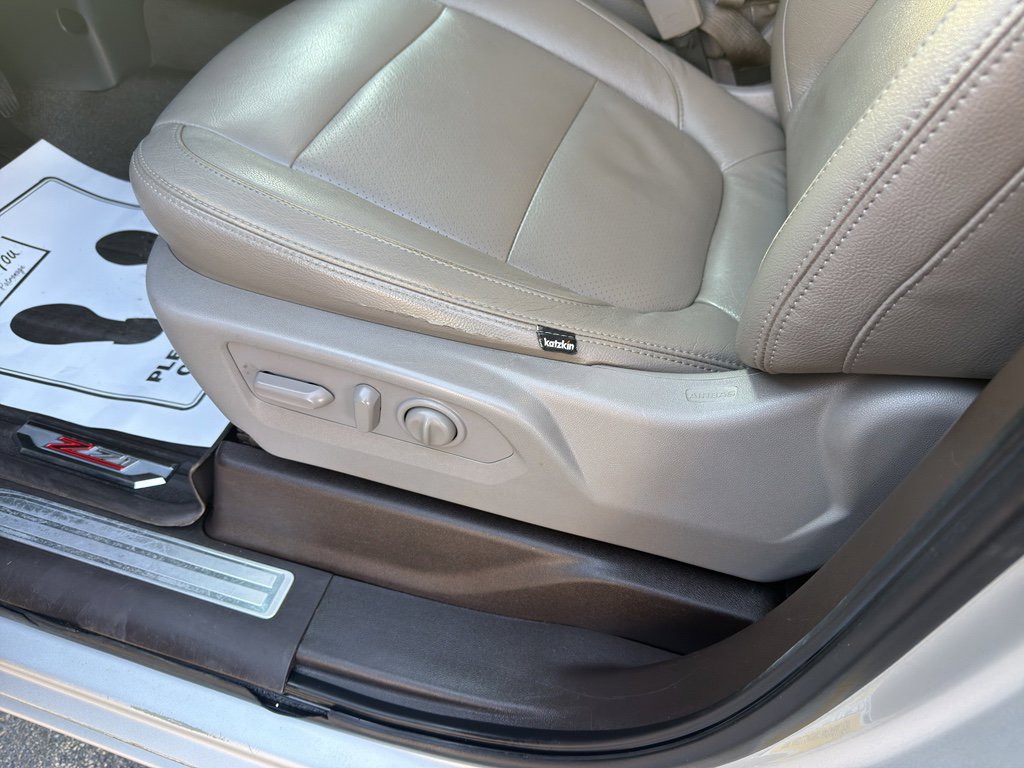 Used 2021 Chevrolet Silverado 1500 RST image 19