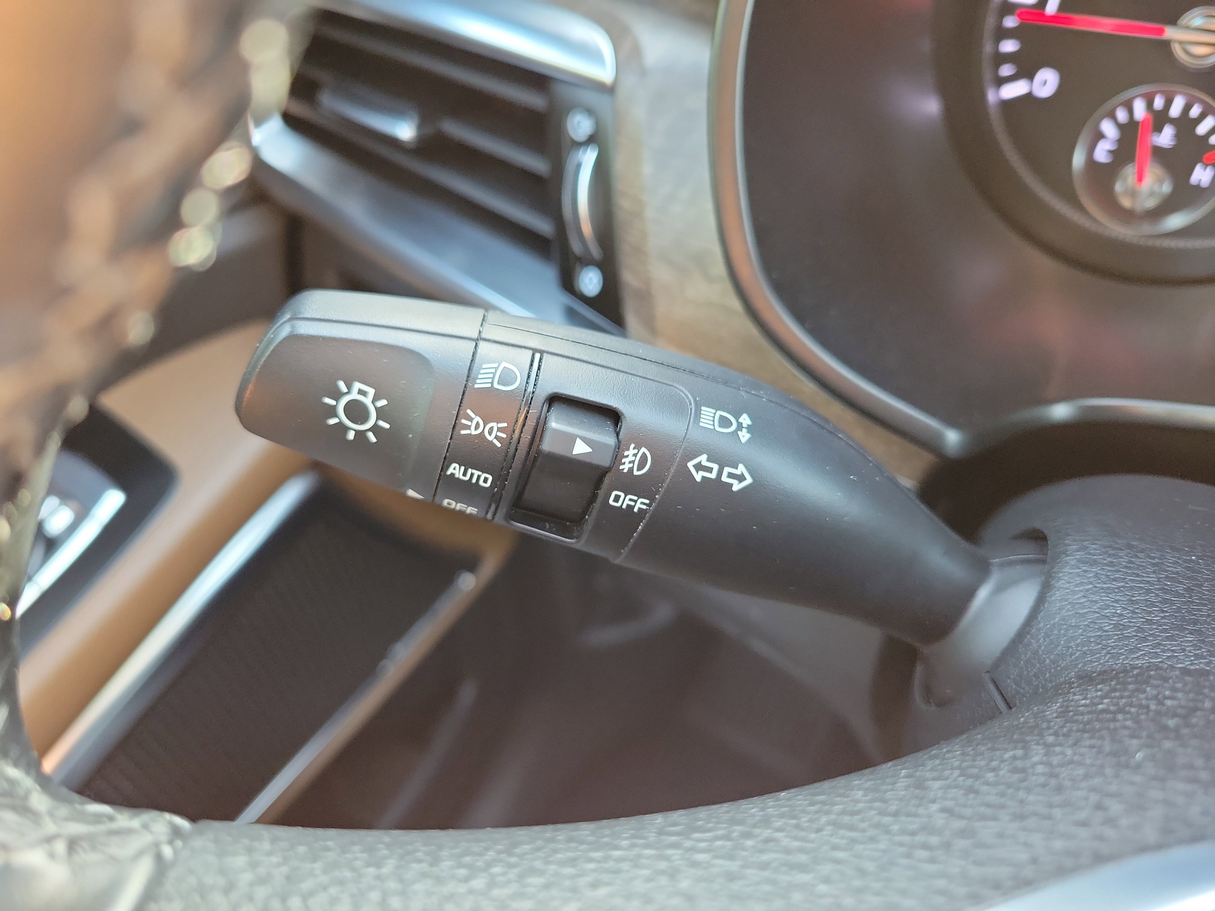 Used 2021 Kia Telluride SX w/ SX Prestige Package image 31