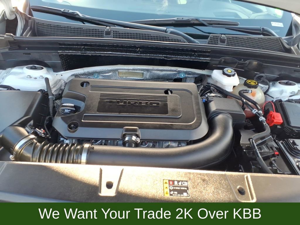 Used 2022 Buick Envision Essence w/ Technology Package II image 31