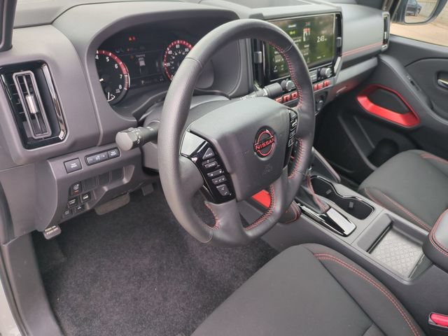 Used 2025 Nissan Frontier PRO-4X w/ Black Accent Package AWD/4WD image 7