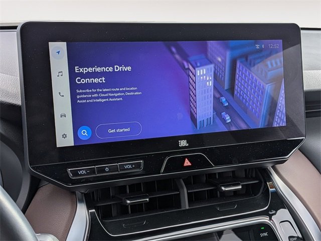 Used 2024 Toyota Venza Limited image 17