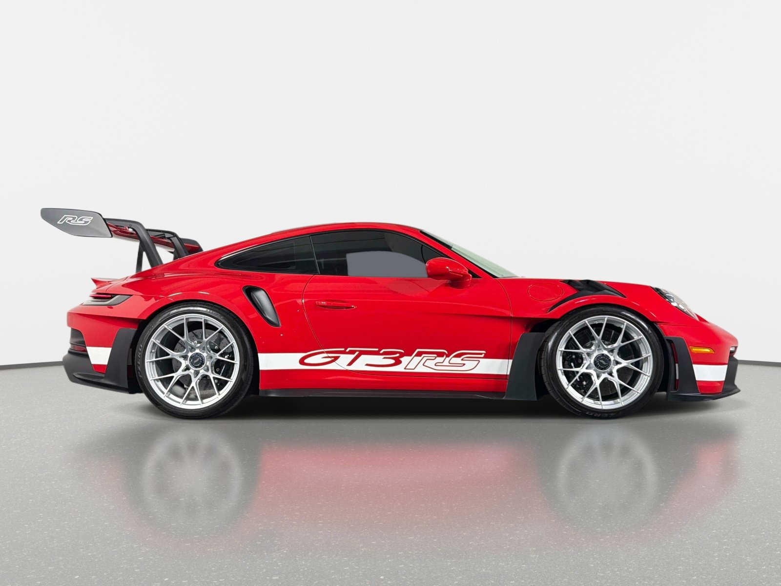 Used 2025 Porsche 911 GT3 RS RWD image 2