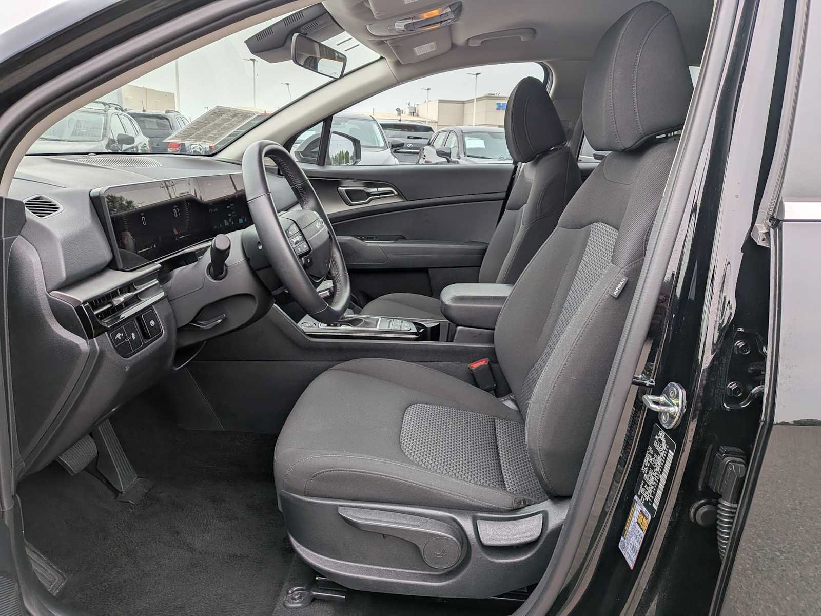 Used 2026 Kia Sportage LX AWD/4WD image 15