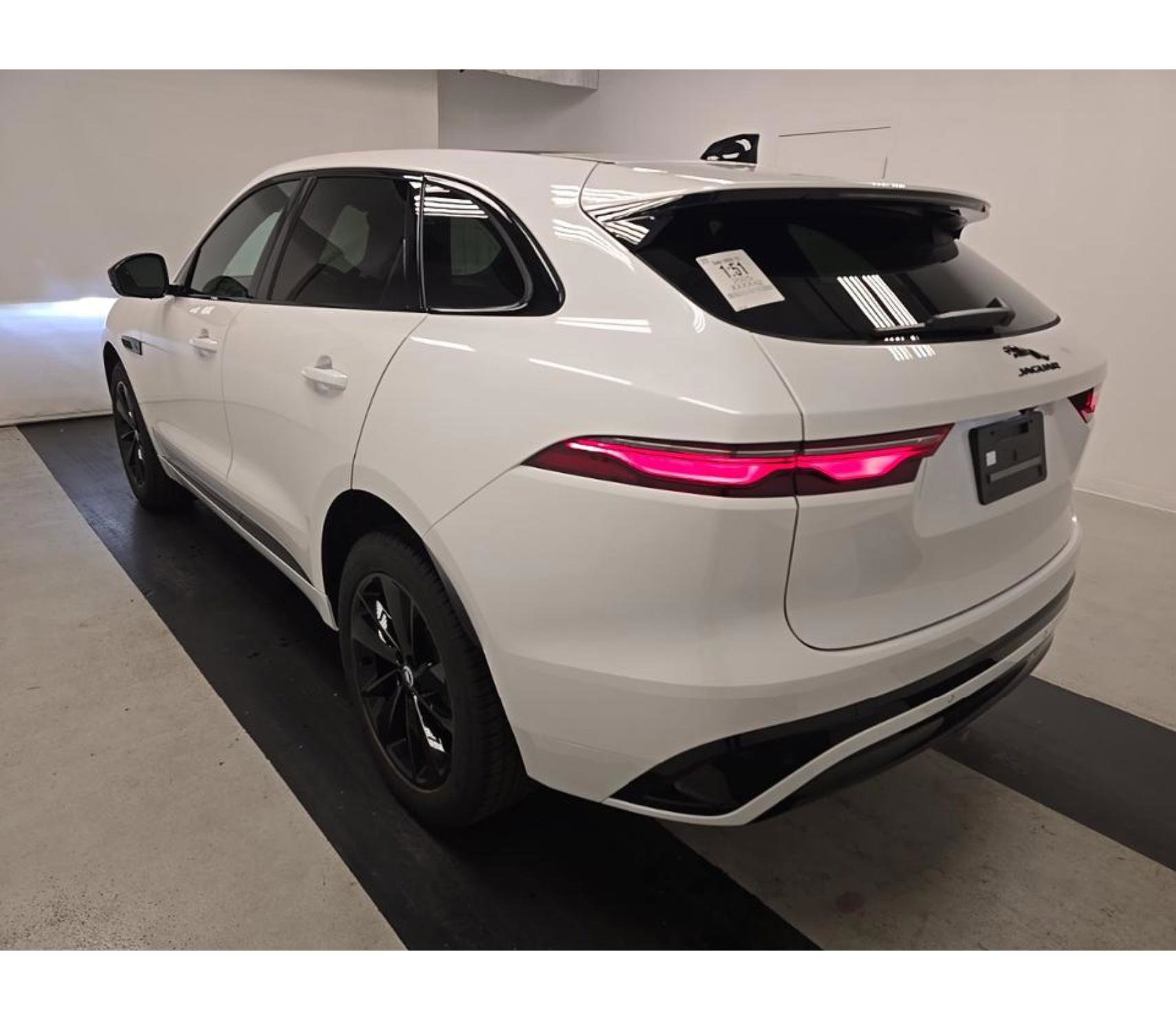 Used 2025 Jaguar F-PACE R-Dynamic S AWD/4WD image 7