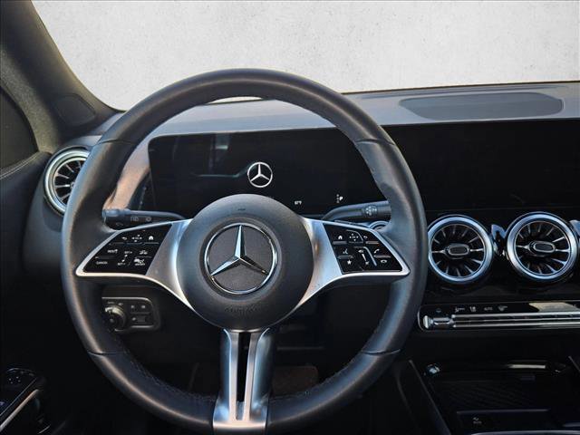 Used 2025 Mercedes-Benz GLB 250 image 16