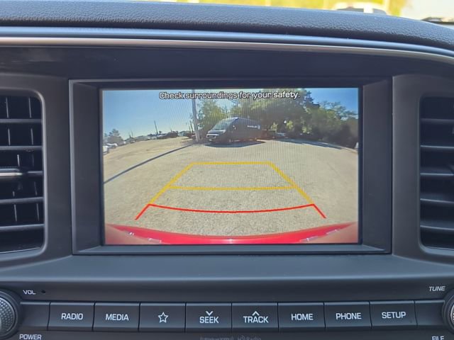 Used 2020 Hyundai Elantra SEL image 17