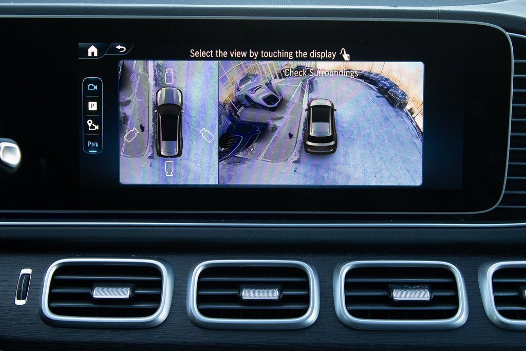 Used 2025 Mercedes-Benz GLS 450 4MATIC image 16