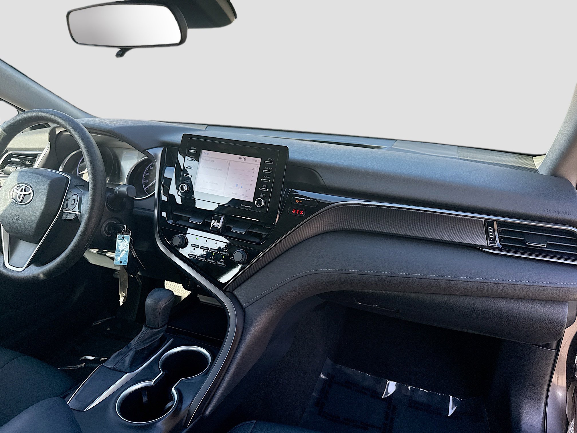 Used 2021 Toyota Camry LE FWD image 31