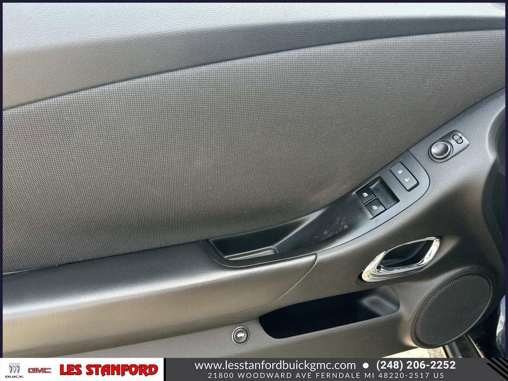 Used 2013 Chevrolet Camaro LT RWD image 15