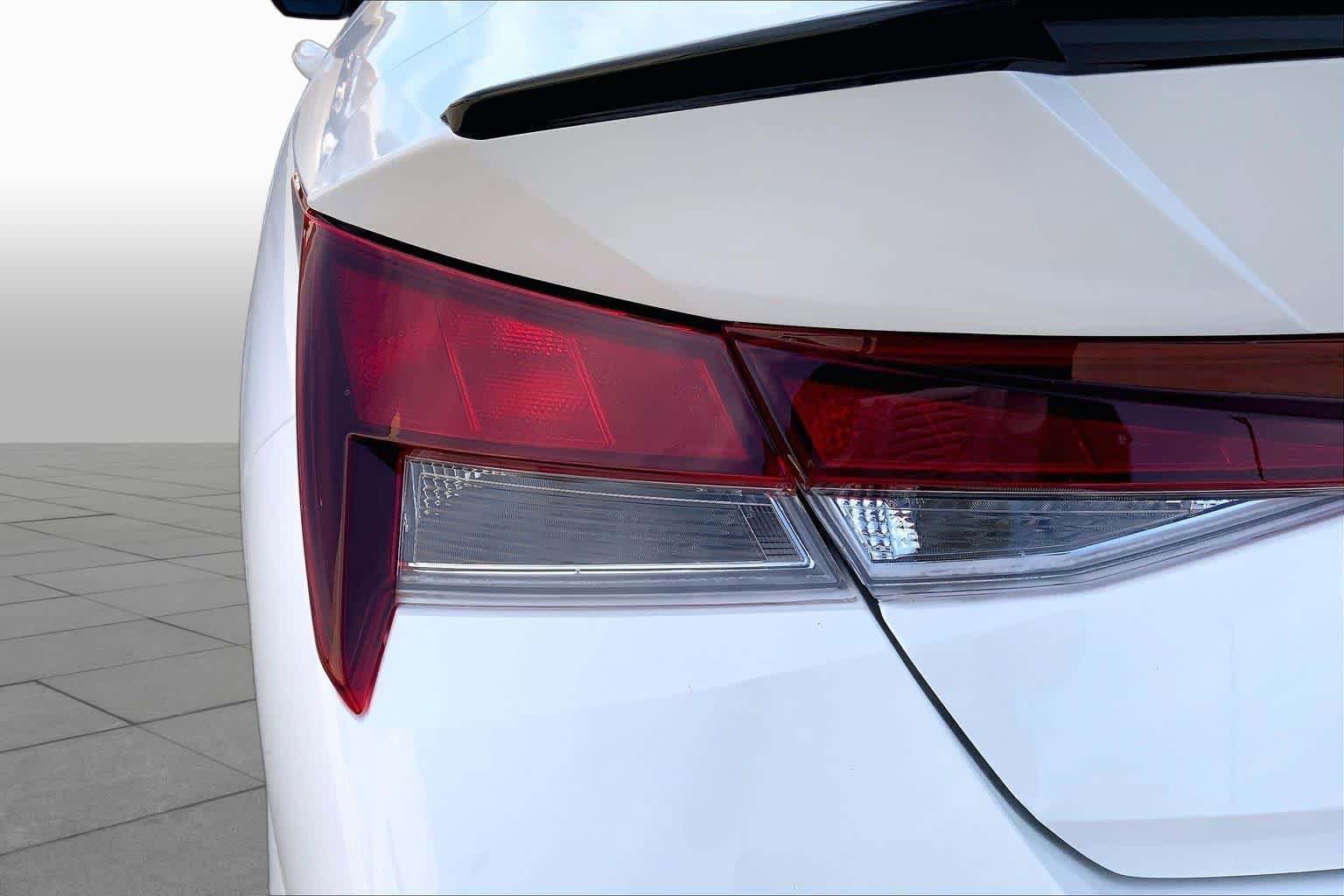 New 2026 Hyundai Elantra SEL Sport FWD image 14