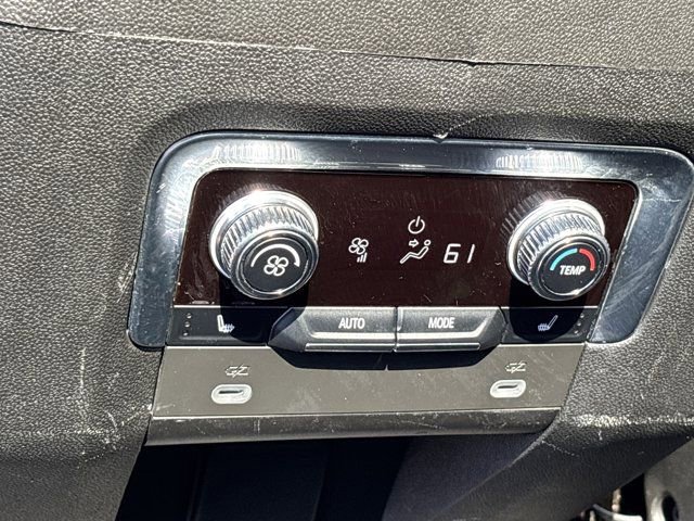 Used 2023 GMC Yukon SLT w/ SLT Premium Package AWD/4WD image 21