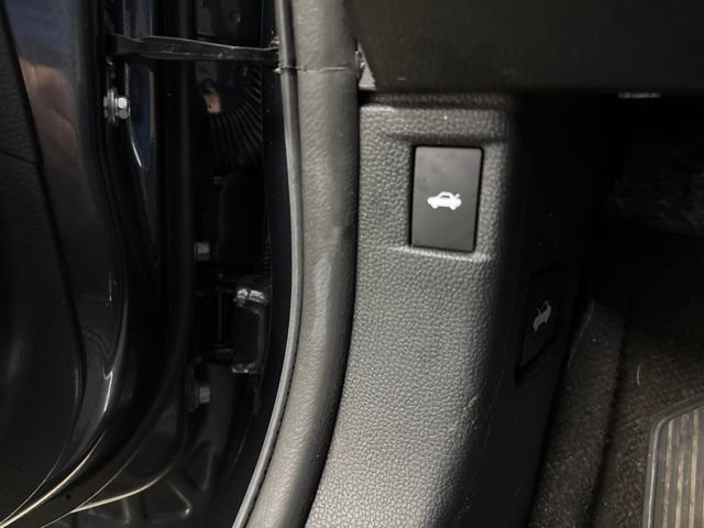Certified 2023 Honda Accord EX image 27