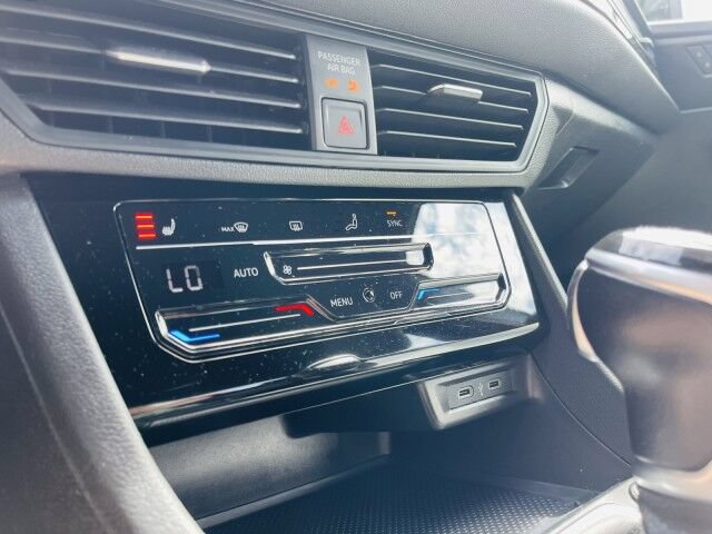 Used 2025 Volkswagen Jetta Sport FWD image 24