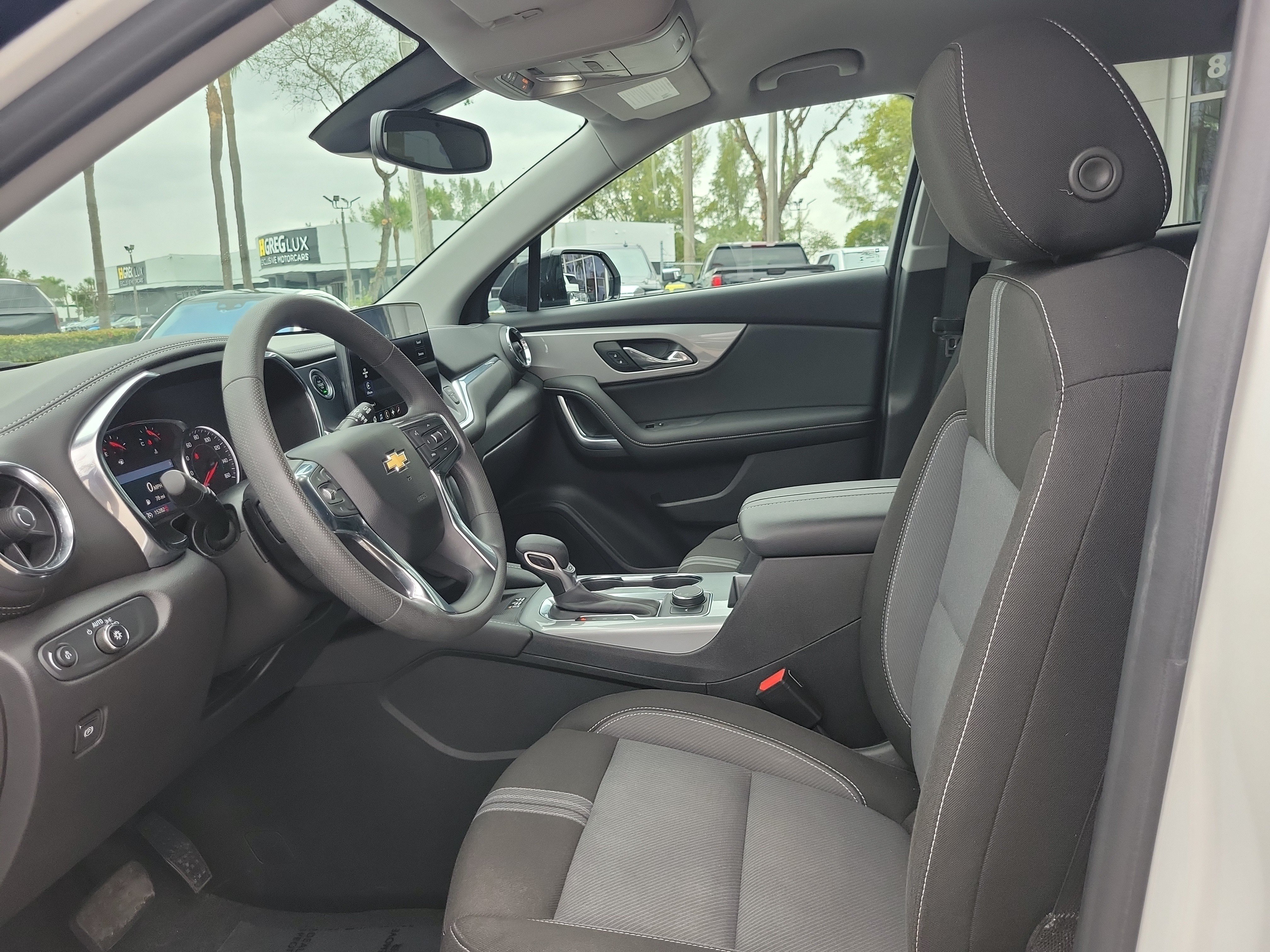 Used 2024 Chevrolet Blazer LT w/ Convenience Package FWD image 11