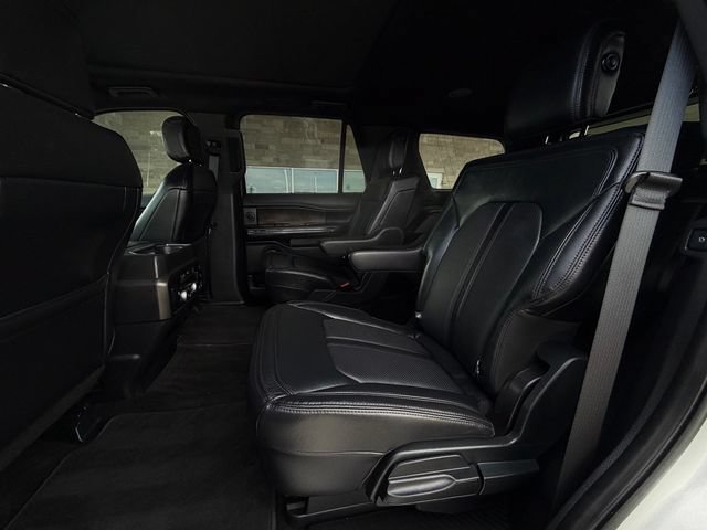 Used 2019 Ford Expedition Limited w/ Equipment Group 301A RWD image 23