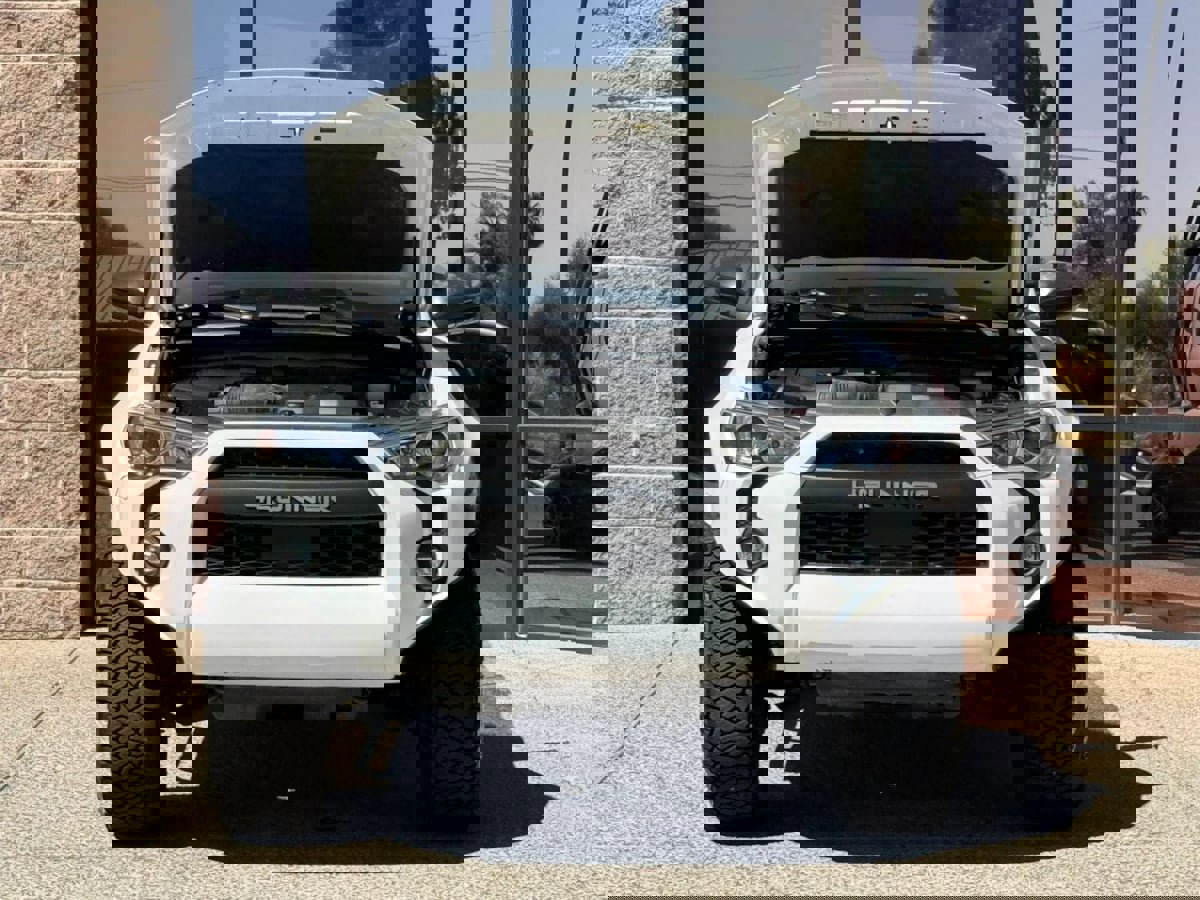 Used 2023 Toyota 4Runner SR5 Premium AWD/4WD image 21