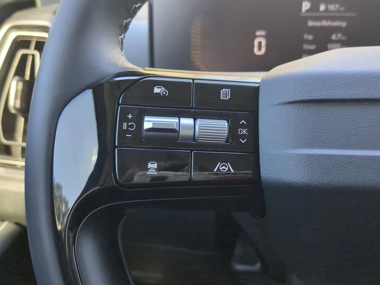 New 2026 Kia Sorento S FWD image 25
