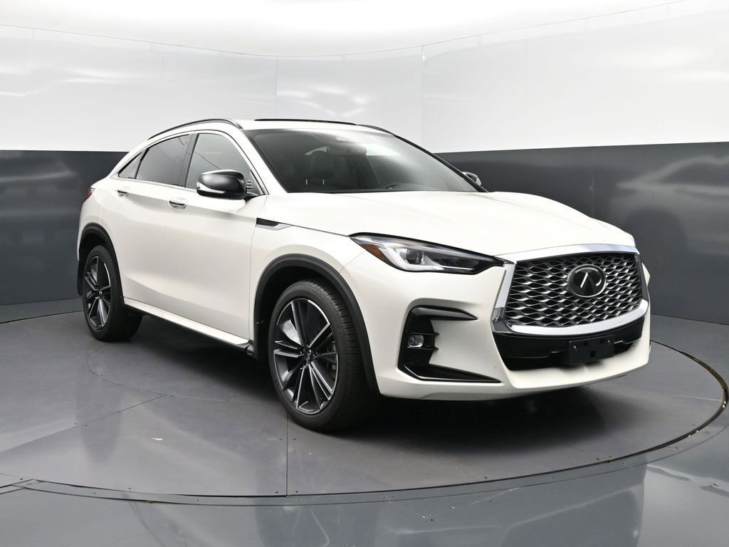 Used 2023 INFINITI QX55 Luxe w/ Cargo Package image 9