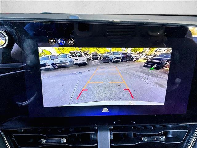 Used 2025 Chevrolet Equinox RS FWD image 23