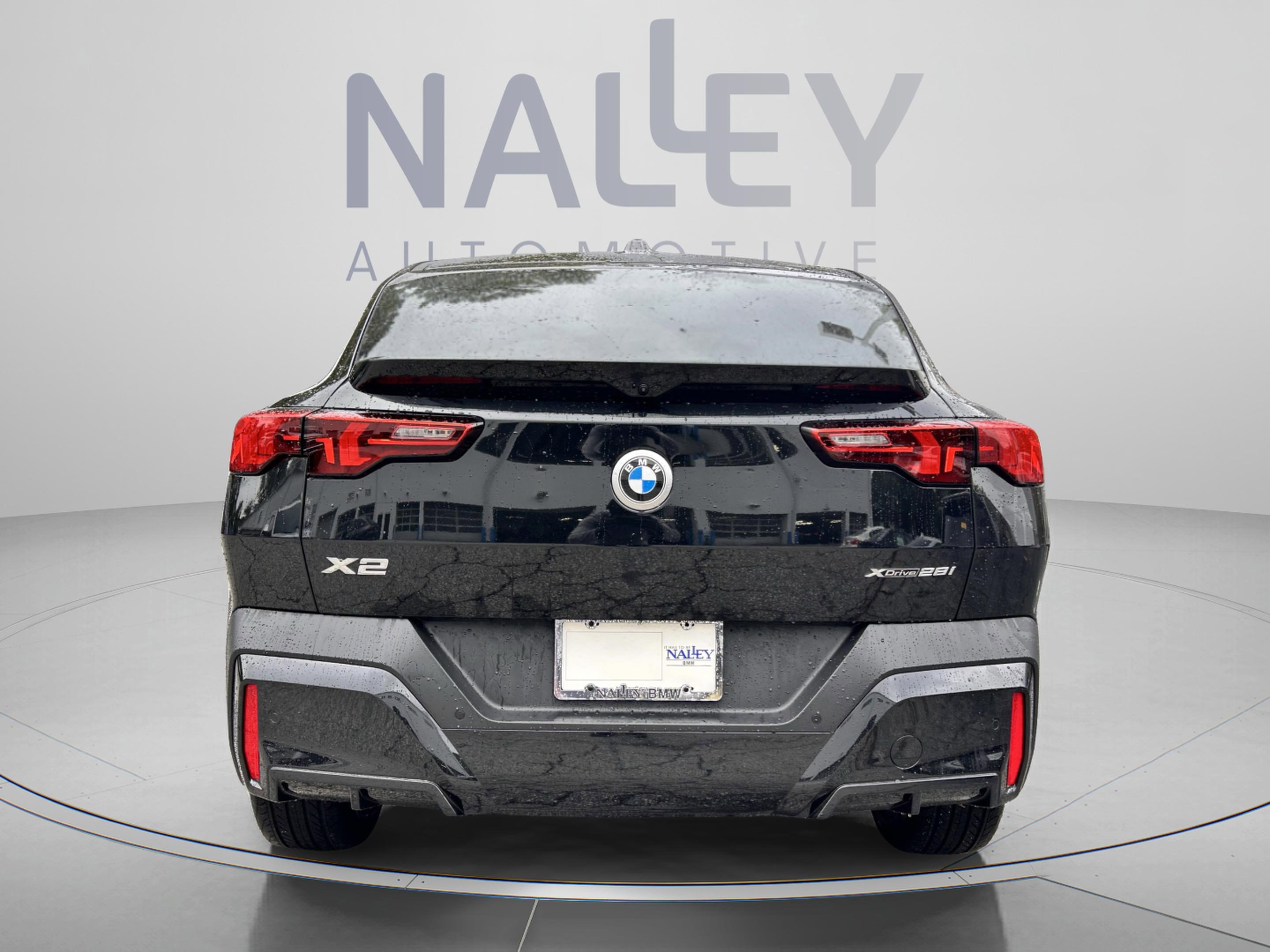 Used 2026 BMW X2 xDrive28i w/ Technology Package AWD/4WD image 4