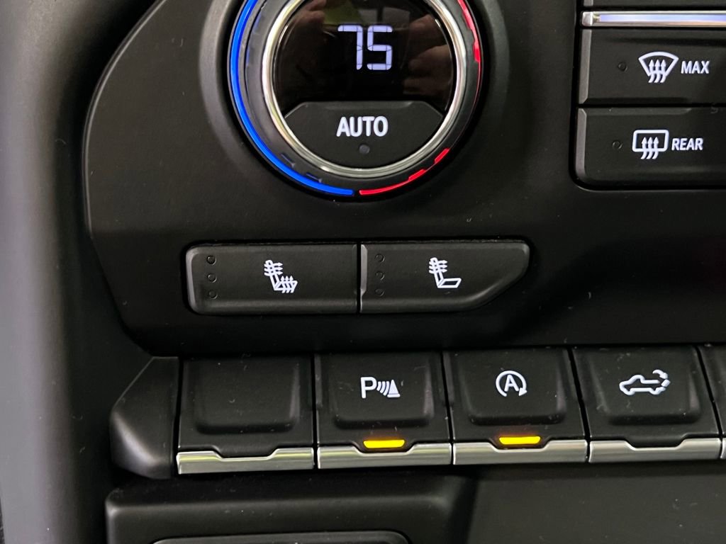 Used 2021 Chevrolet Silverado 1500 LT Trail Boss image 32