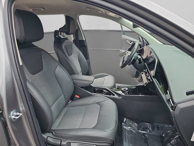 Used 2024 Kia Niro Wind FWD image 30