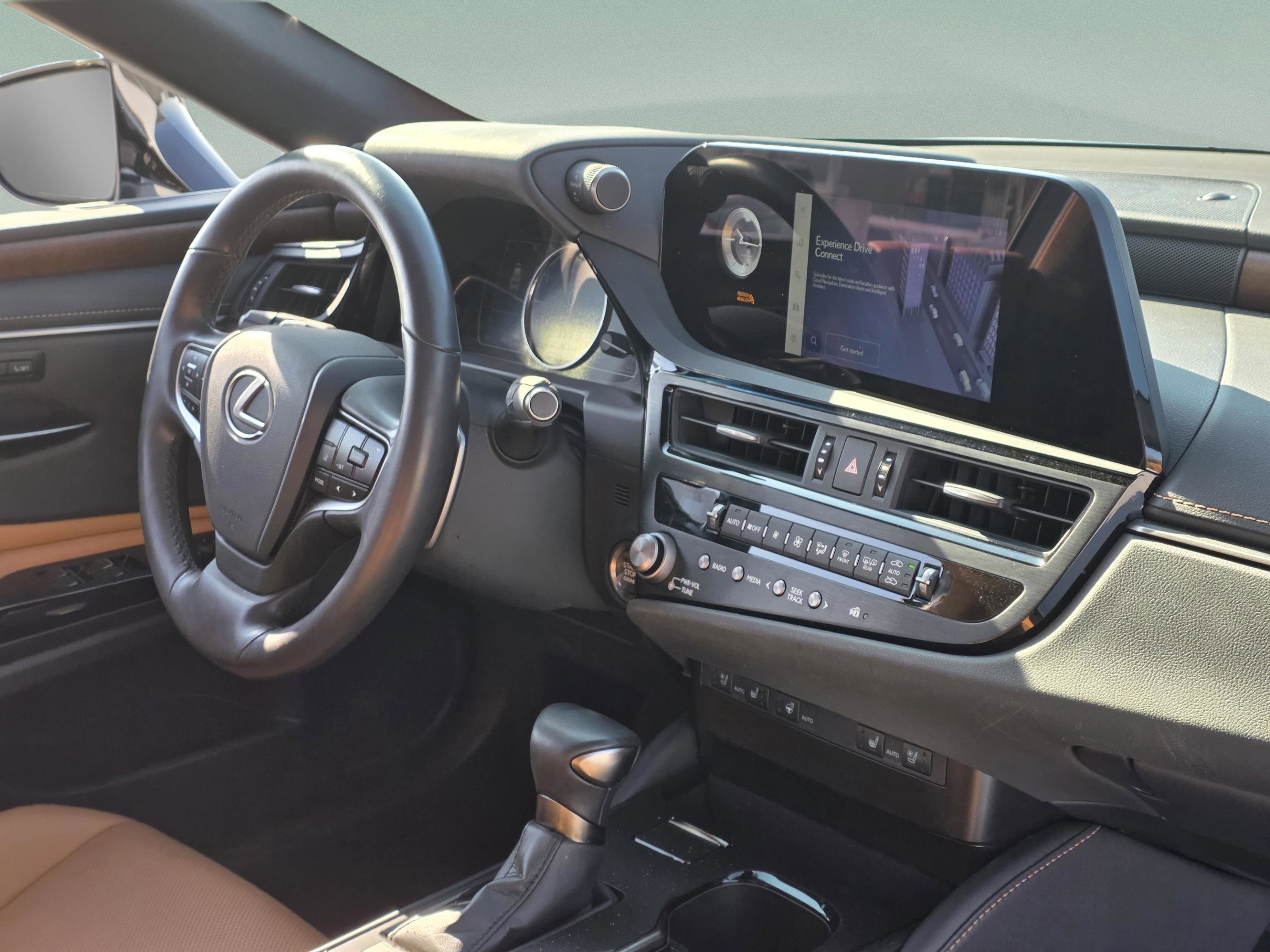 Used 2025 Lexus ES 350 w/ Premium Package image 28