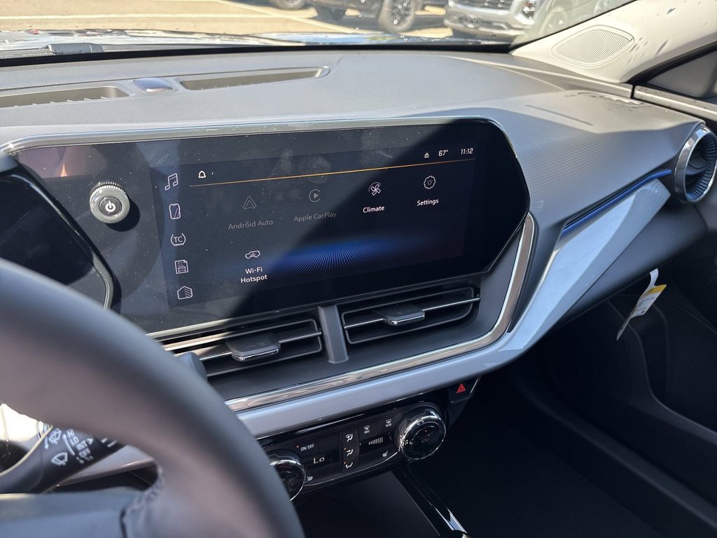 New 2026 Chevrolet Trax LT w/ Midnight Edition FWD image 13