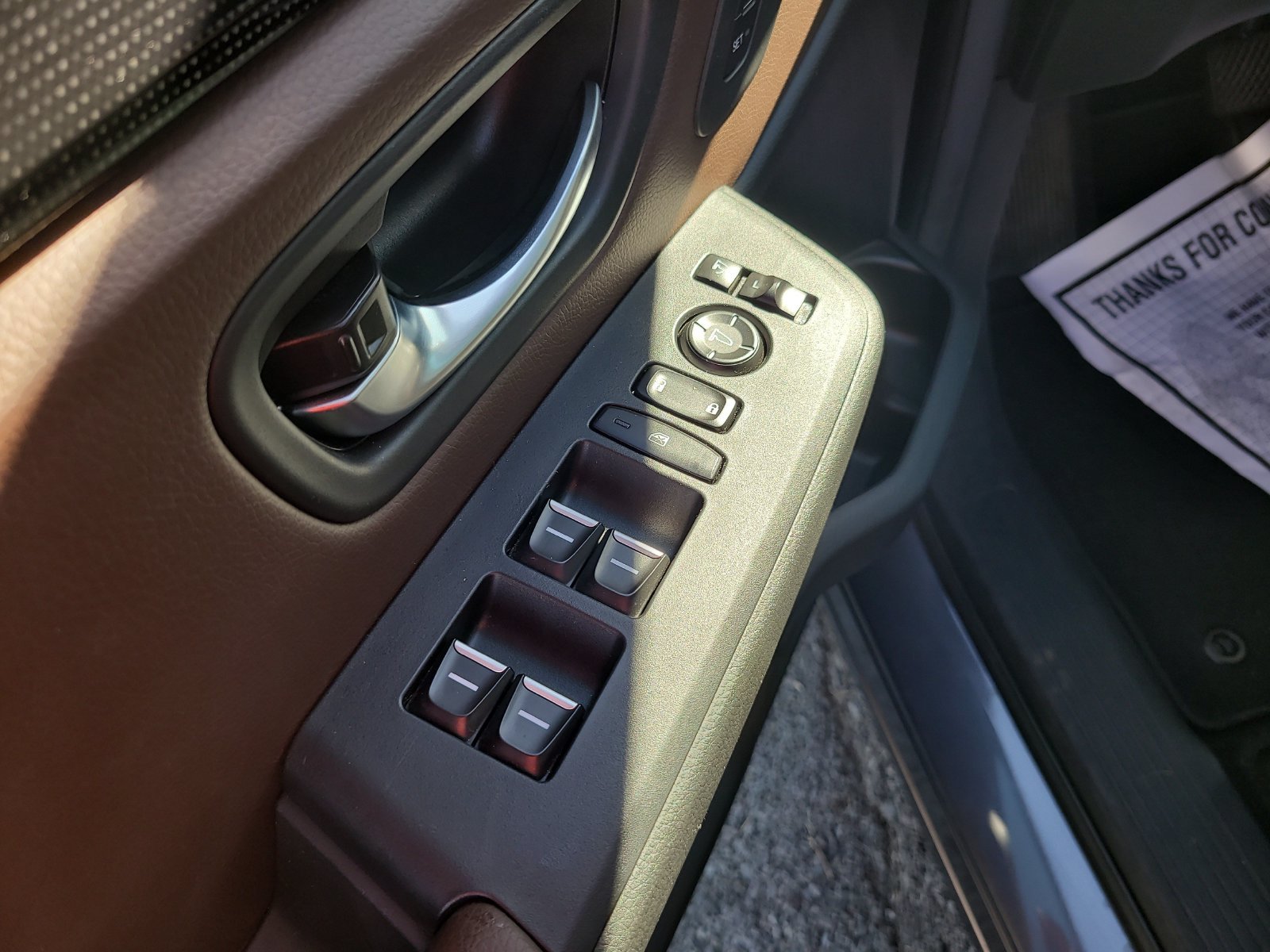 Used 2025 Honda Pilot Elite image 11